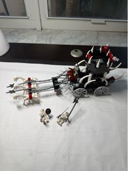 LEGO Castle Skeletons' Prison Carriage