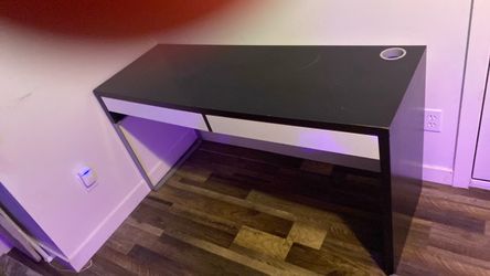 Black and White Desk with Cable Management Hole