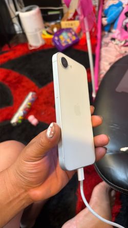 iPhone 16 e