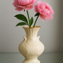 Lenox China 1990s Ivory Elfin Collection Bud Vase With 24k Gold Rim, 2x4.5” NEW