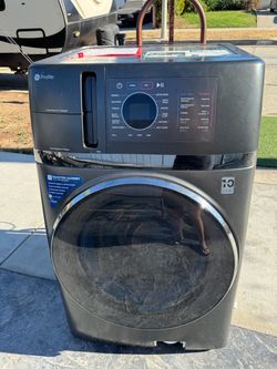 GE Profile UltraFast 2-in-1 washer/dryer combo