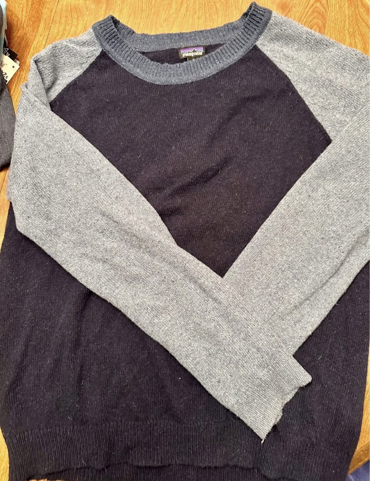 Patagonia Blue Crewneck Sweater - Medium