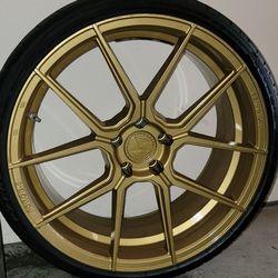 RIMS AND TIRES 22-IN GOLD 
