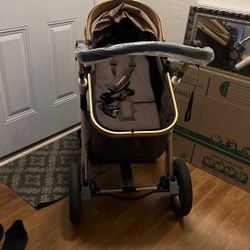 BRAND NEW  CYNE BABY ( BABY STROLLER