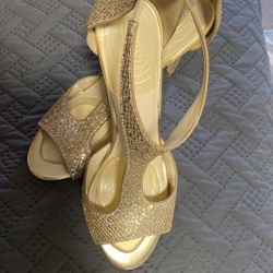 Hermosas Sapatillas Color Gold Size 10