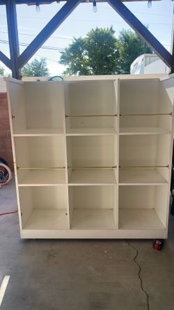 Cube storage  white