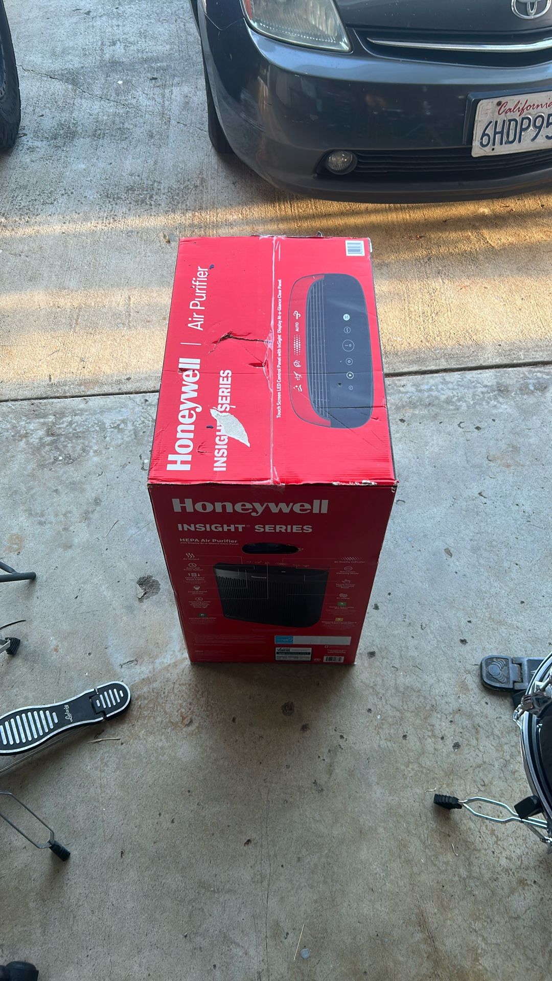 Honeywell HPA5300B InSight True HEPA Air Purifier for Spaces Up To 500 Sq. Ft., Energy Star Rated