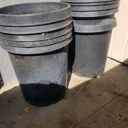 10 Unit. 15 Gallones Black Plastic Pot