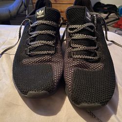 Adidas Tubular Athletic Shoes Size 10