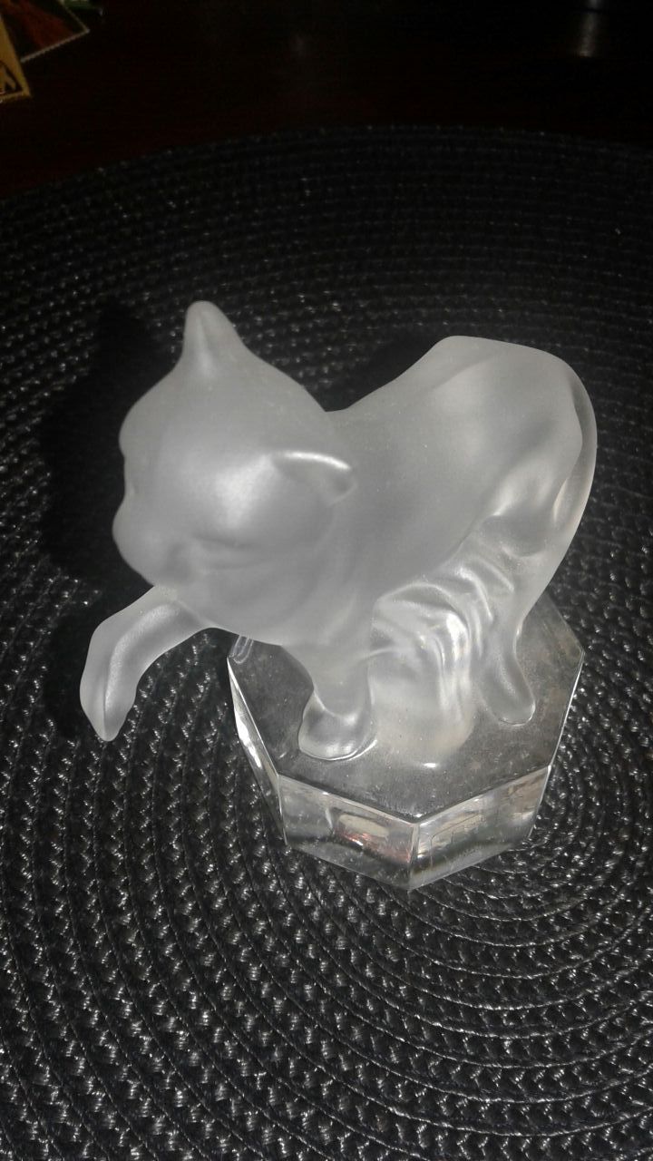 Goebel Frosted Crystal Cat Paperweight on Clear Base