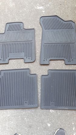Infiniti QX80 floor mats