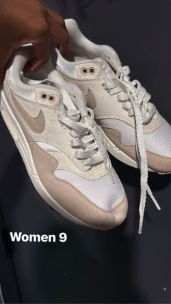 Nike shoes (need gone today!!)