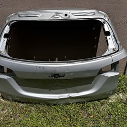 Chevrolet Equinox Liftgate Tailgate Trunk Lid Tapa De Maletero 2018 2019 2020 2021 2022 2023