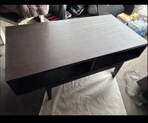 Coffee table with glass top