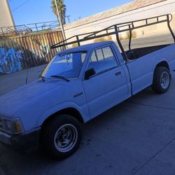 1987. Mazda. B 2000. Lista. Para. Trabajar.  Maquina Recien. Reconstruida. Titulo. Limpio. Placas. Hasta. October. 26