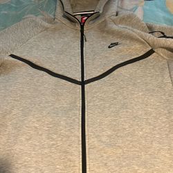 nike tech grey XL 