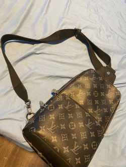 Louis Vuitton Sling bag