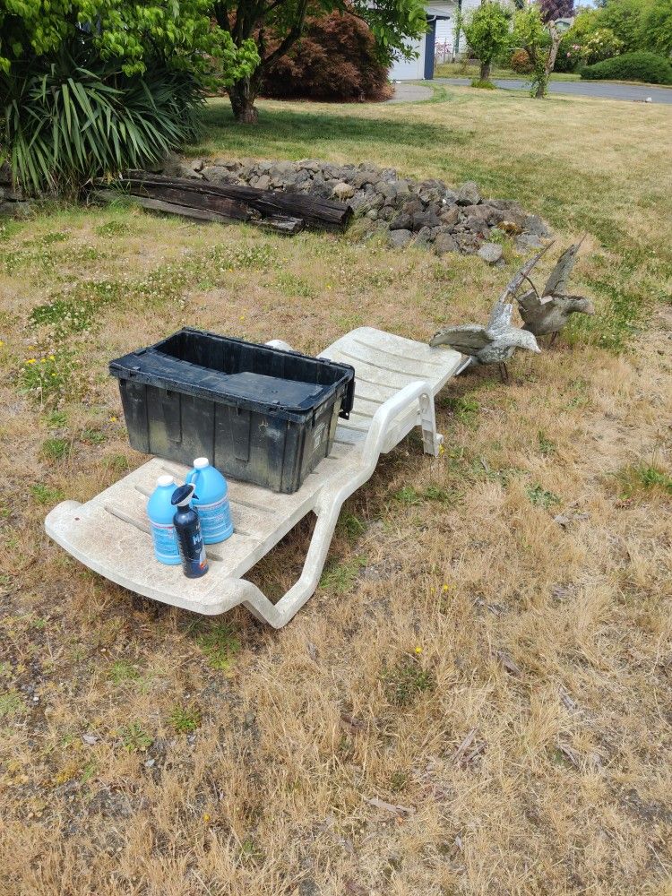 Free Curbside 2714 50th Ave NE, Tacoma 98422