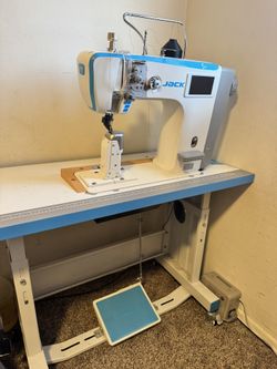 Jack S7 Post Bed Sewing Machine