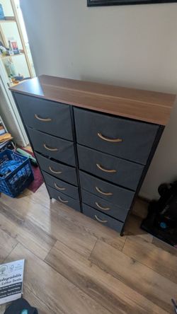 Dresser