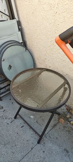 Outdoor small side tables