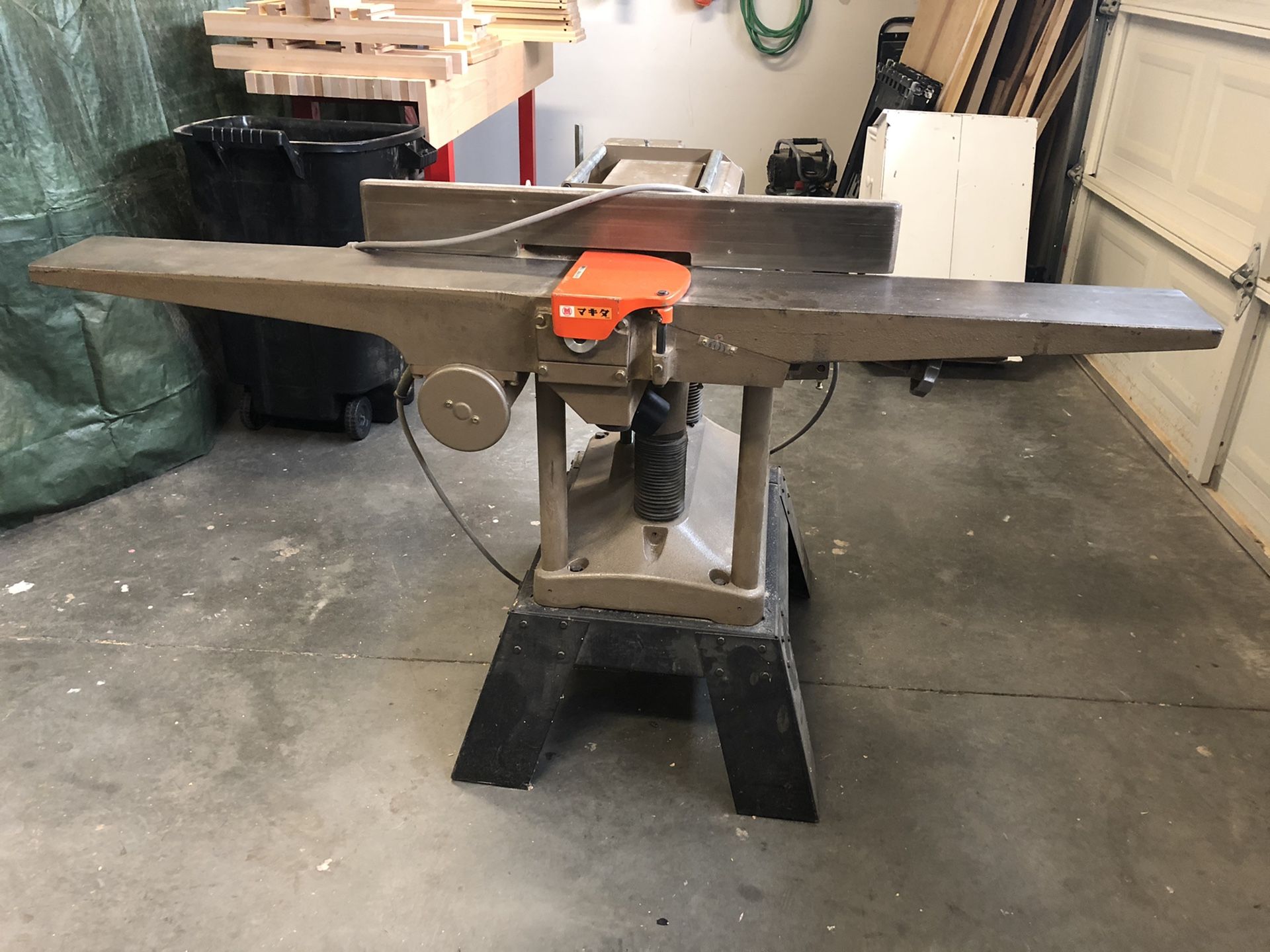 Makita 2030 planer/jointer for Sale in Lewis McChord, WA OfferUp