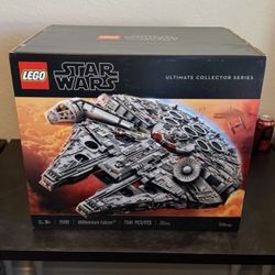 LEGO Star Wars 75192 UCS Millennium Falcon 
