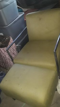 Sofa seat w foot rest