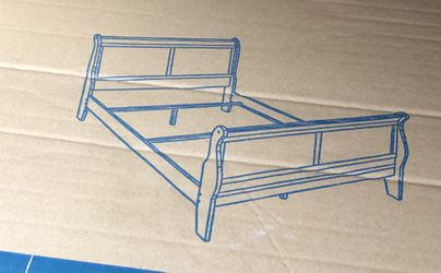 New Queen Size Wood Frame   Still In Boxx
