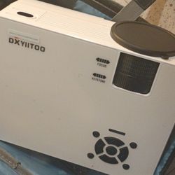 Dxyiitoo Projector 