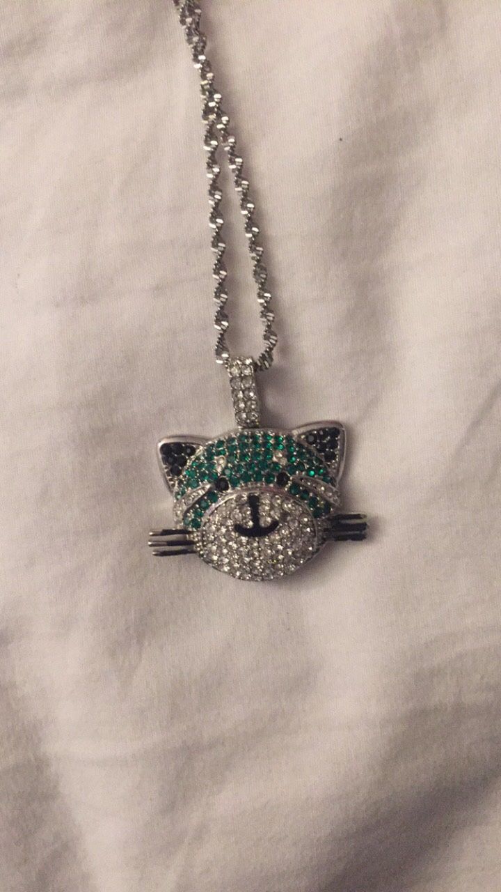 The Weeknd Kissland Oxcy chain