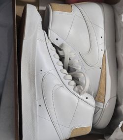 Nike Blazer Mid '77 Vintage Summit White Men's 7.5 Women's 9