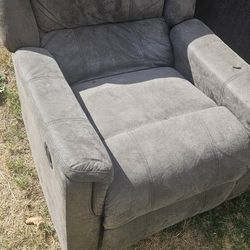 Free Recliner