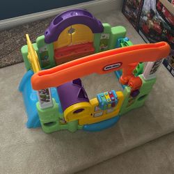 Little Tikes Activity Garden Playhouse