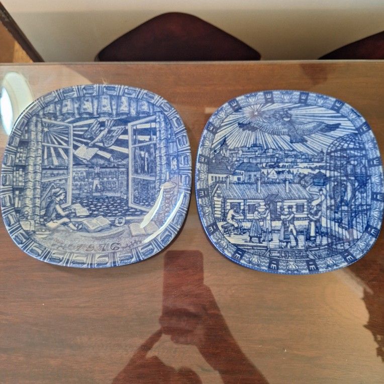 PAIR of Limited edition "JULEN" Rorstrand porcelain collector's plates by Gunnar Nylund 