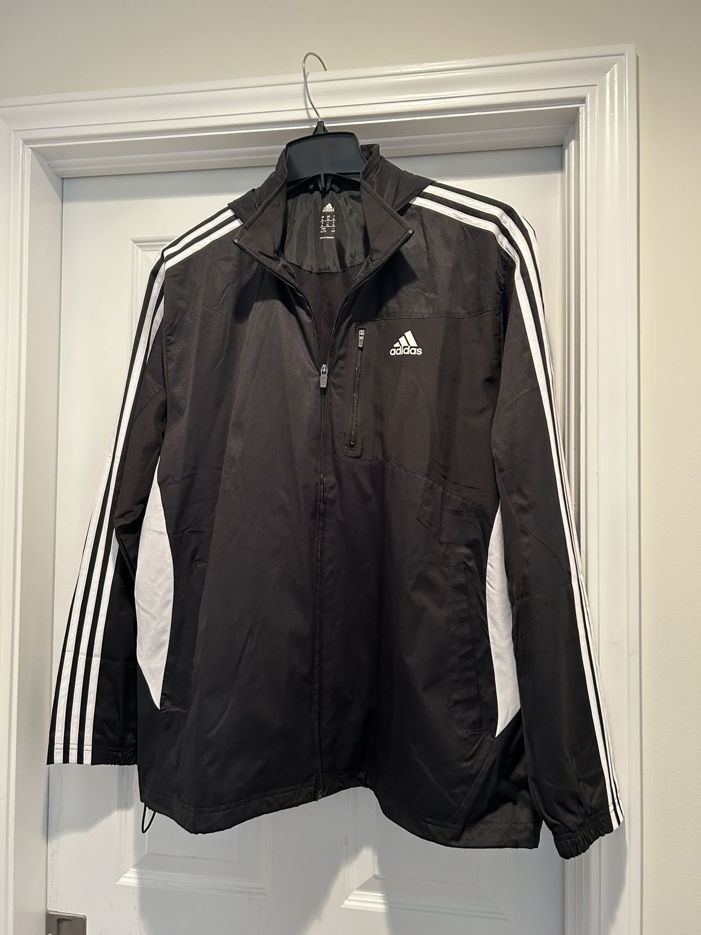 MEN’S XL ADIDAS THREE STRIPE ZIP UP JACKET