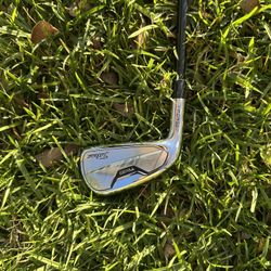 LH Titlelist t200 4 Iron
