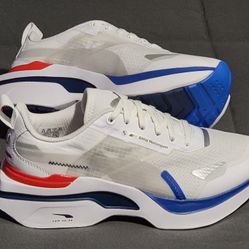 WOMEN'S SIZE 7: PUMA BMW KOSMO RIDER RUNNERS!!