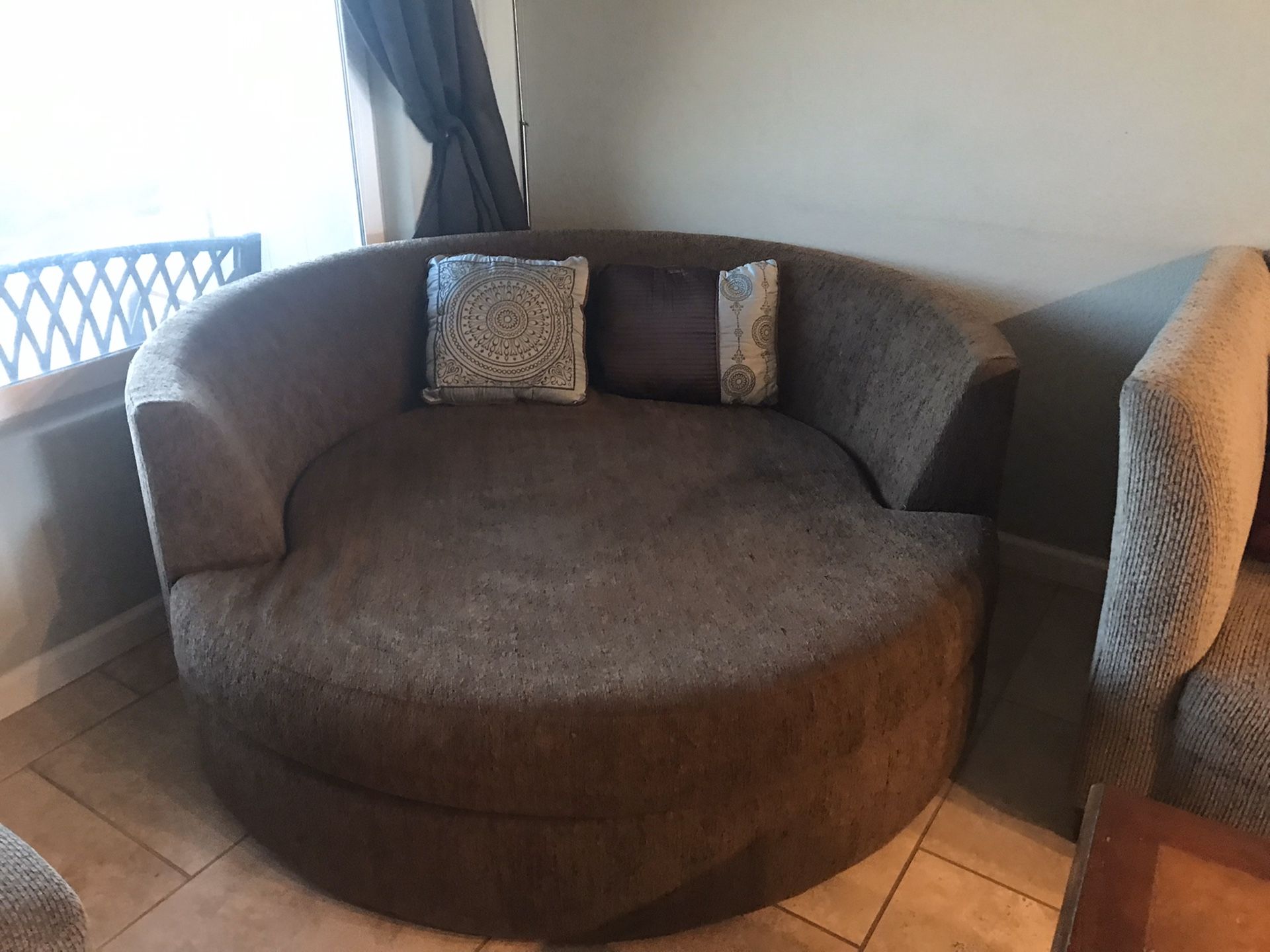 Round brown couch/ love seat