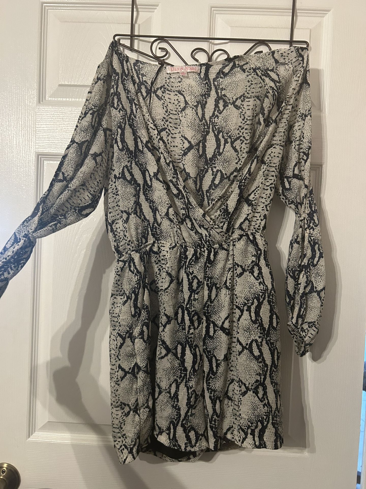 Women’s Romper Size Small