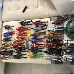 Selling Action, figures