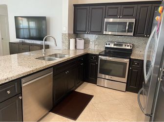 Used Kitchen cabinets and appliances