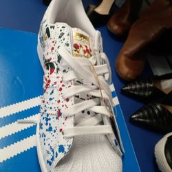 NEW SHOES ADIDAS SUPER STAR Size 9