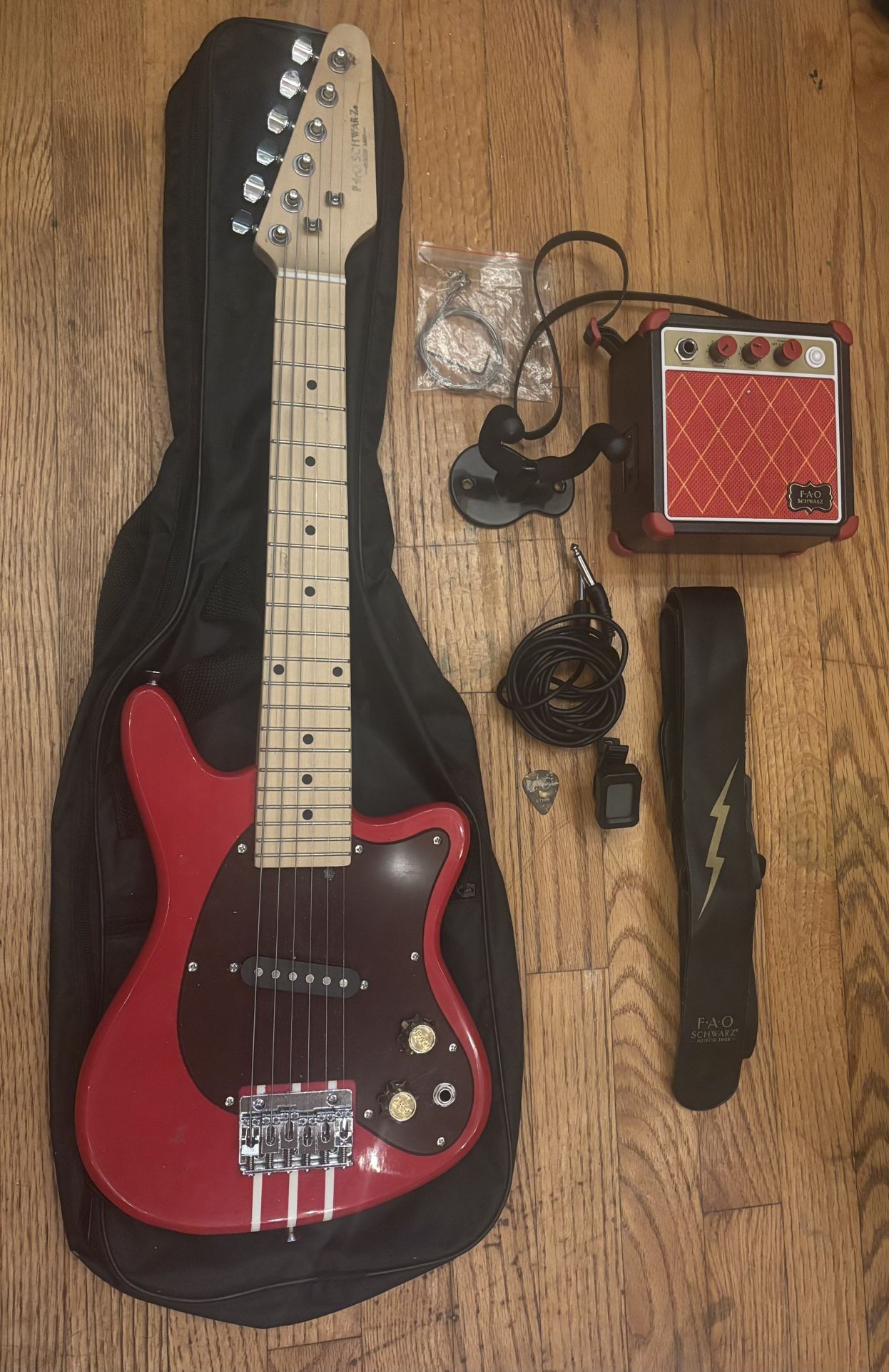 F•A•O Schwarz Electric guitar