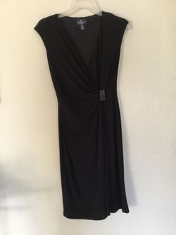 Women’s dress size 6