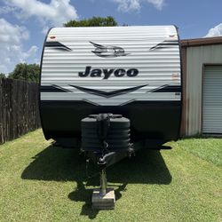 Jayco Jay Flight SLX 210QB    26 Ft
