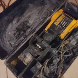 DeWalt Demolition Hammer 