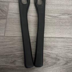 CAR SEAT GAP FILLER (NEW)