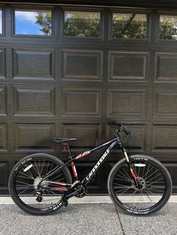 Cannondale Trail 7 Mountain Bike 27.5”
