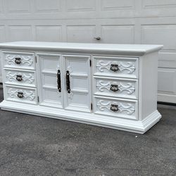 Large White Dovetailed Drexel Dresser